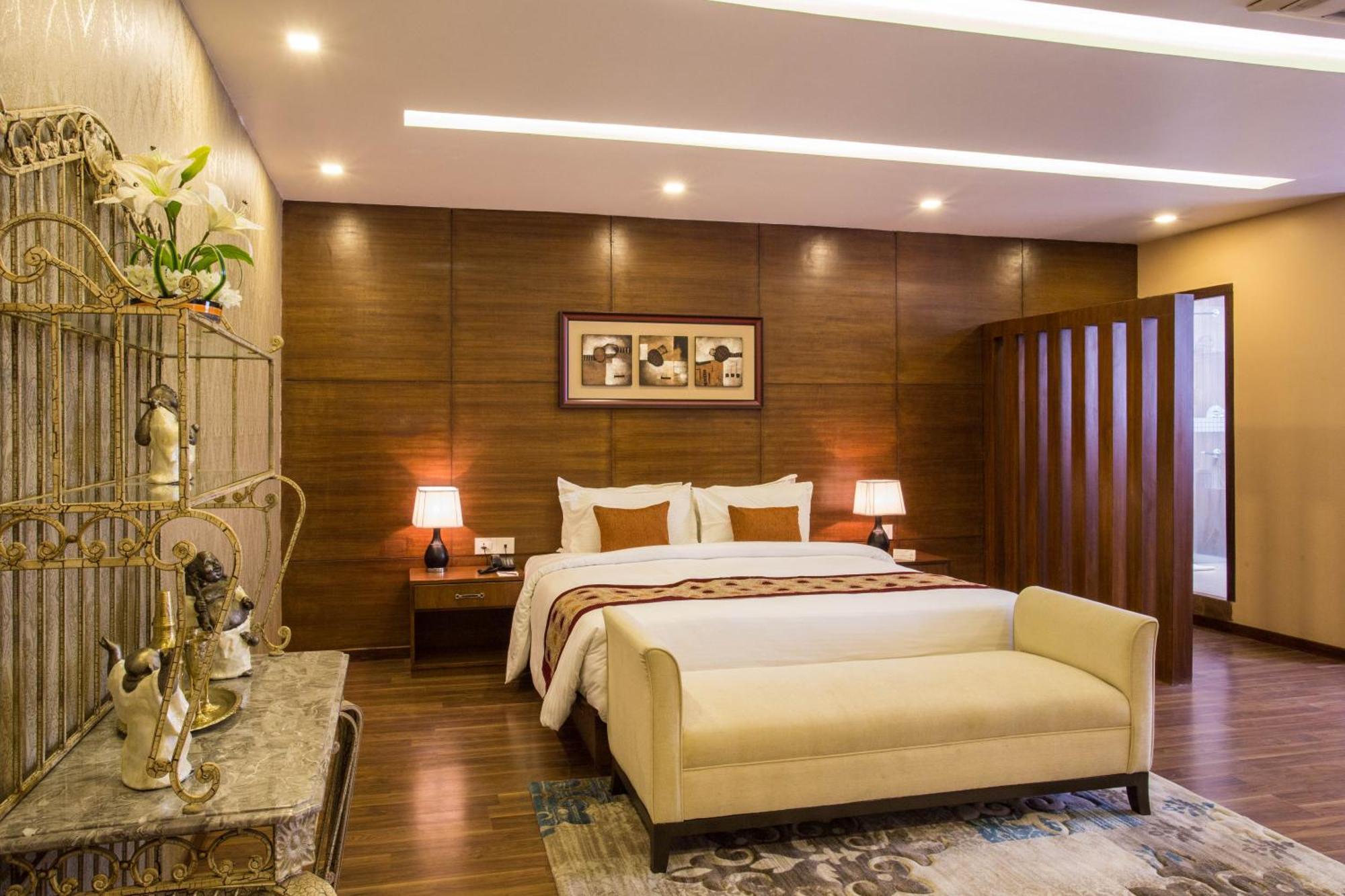 Yatri Suites And Spa Katmandu Szoba fotó