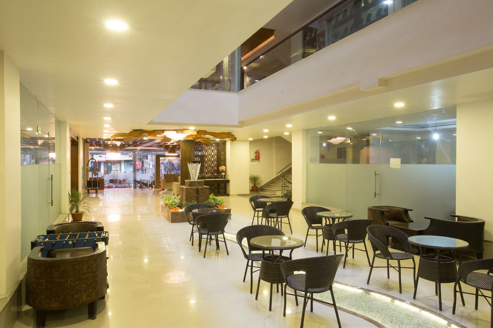 Yatri Suites And Spa Katmandu Kültér fotó