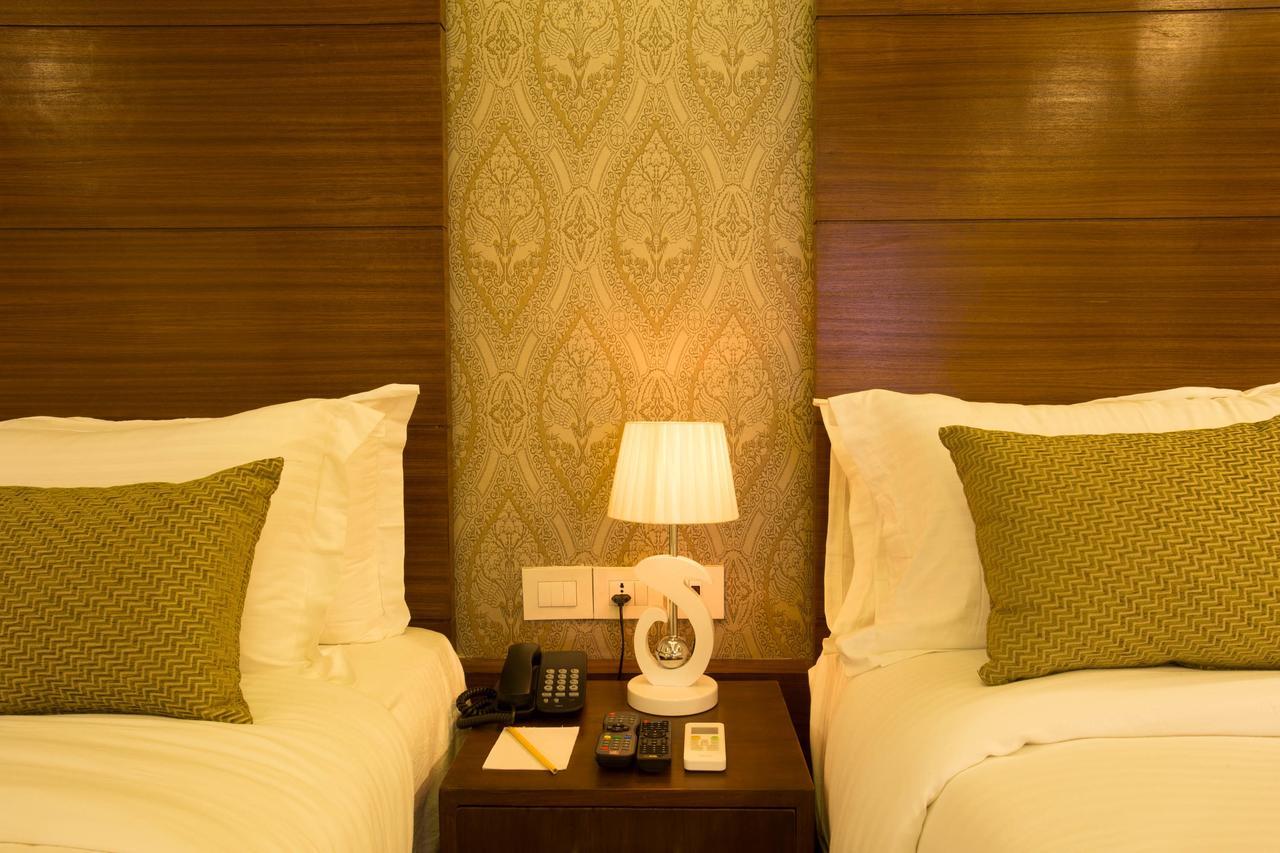 Yatri Suites And Spa Katmandu Kültér fotó